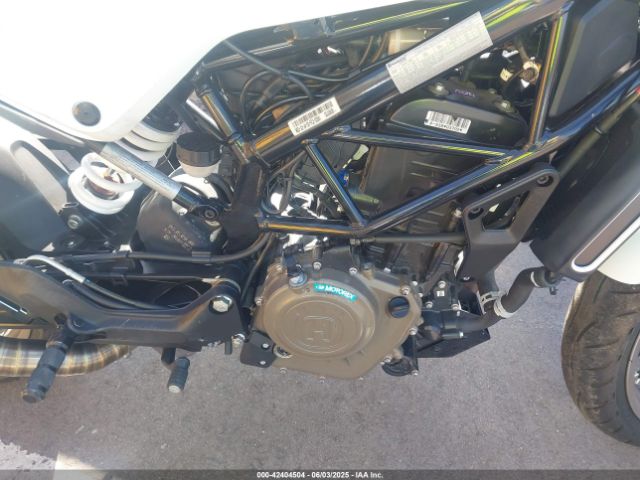 2023 HUSQVARNA VITPILEN 401/SVARTPILEN 401 MD2JUJ40XPC220581 Photo 7
