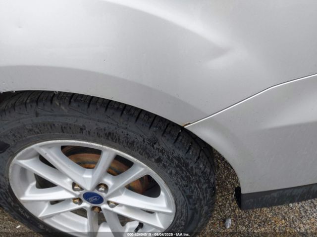 1FADP3F24HL253488 Ford FOCUS SE