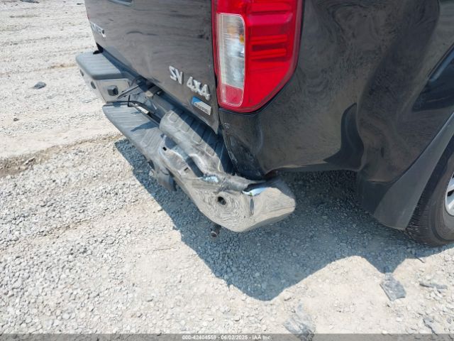 1N6DD0EV2HN754569 Nissan 2017