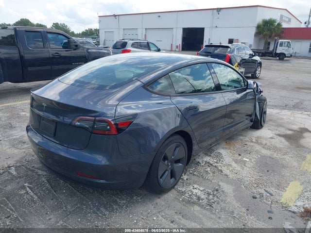 2023 TESLA MODEL 3 5YJ3E1EA0PF676773 Photo 3
