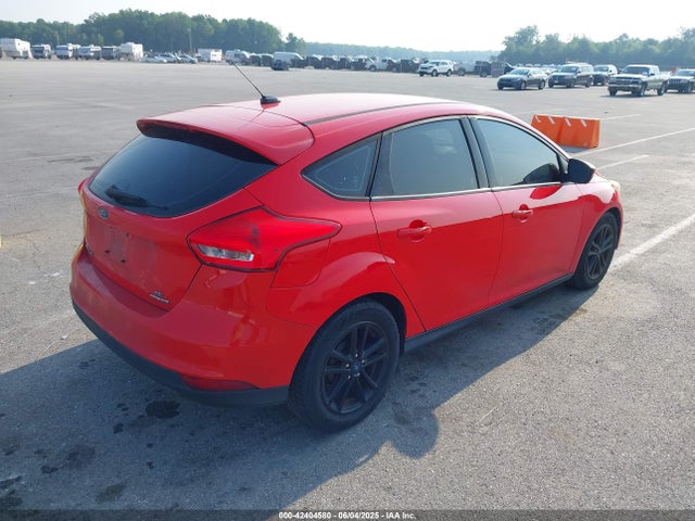 1FADP3K21FL224520 Ford FOCUS SE