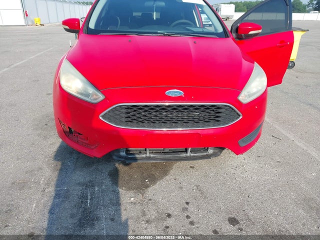 1FADP3K21FL224520 Ford FOCUS SE