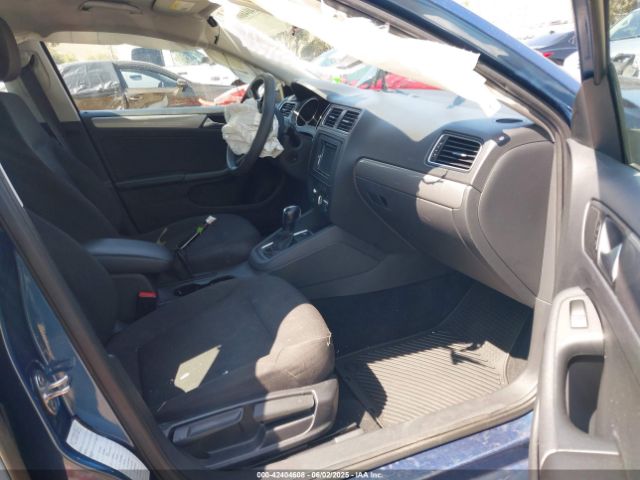 3VWD17AJ0FM239887 Volkswagen Jetta