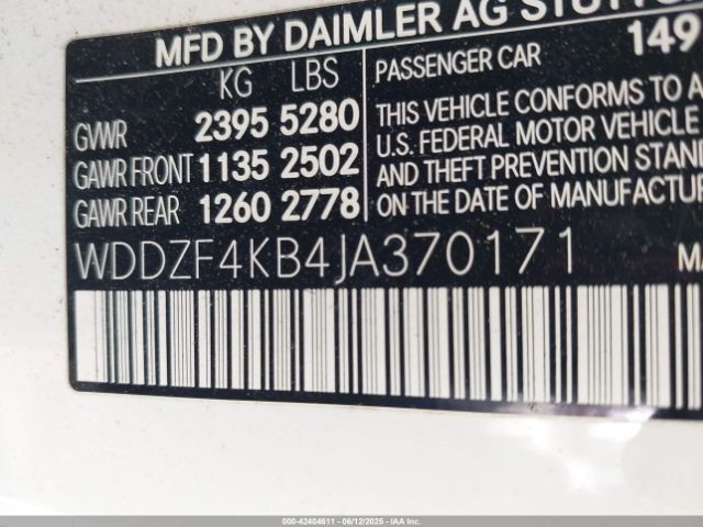 2018 MERCEDES-BENZ E 300 WDDZF4KB4JA370171 Photo 8