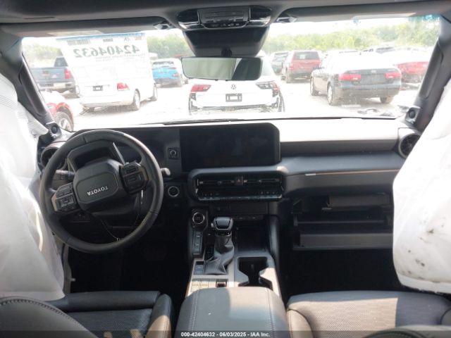 2024 TOYOTA LAND CRUISER JTEABFAJ3RK018014 Photo 4