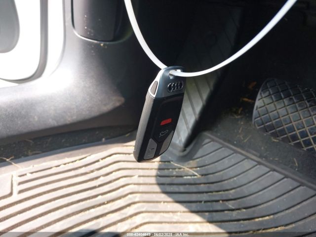2017 AUDI A4 WAUANAF46HN056686 Photo 10