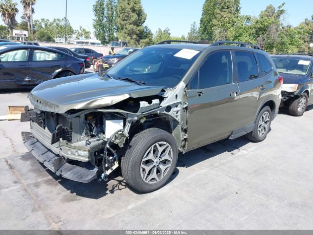 2022 SUBARU FORESTER JF2SKAEC2NH431414 Photo 1