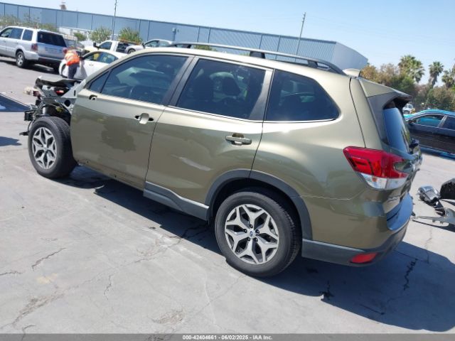 2022 SUBARU FORESTER JF2SKAEC2NH431414 Photo 2