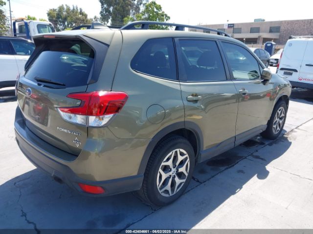 2022 SUBARU FORESTER JF2SKAEC2NH431414 Photo 3