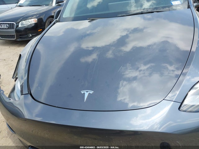 5YJYGDEF1MF269313 Tesla 2021
