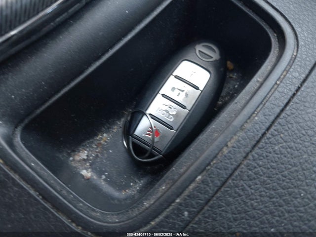 3N1AB7AP0EY278318 Nissan 2014
