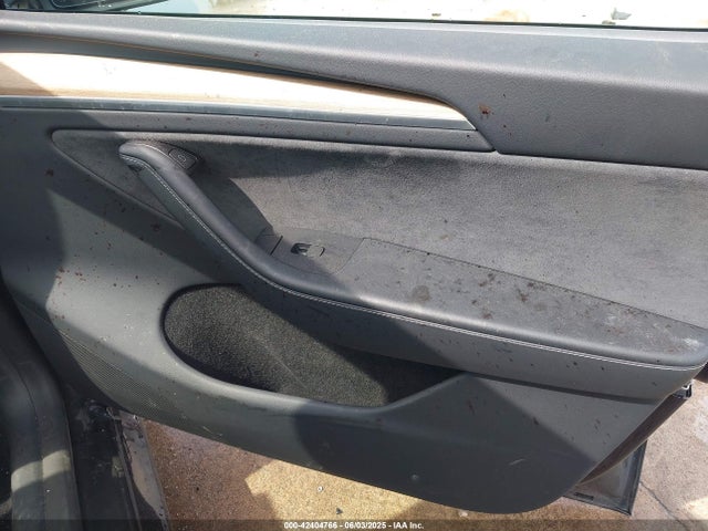 7SAYGDEE1RA332683 Tesla Model Y