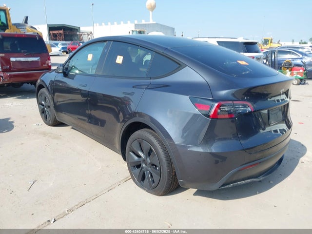 2024 TESLA MODEL Y 7SAYGDEE1RA332683 Photo 2