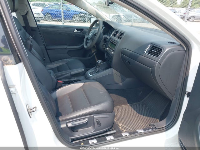 3VWD17AJ4EM288282 Volkswagen Jetta 1.8t Se
