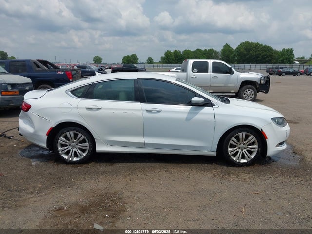 1C3CCCAB1GN147239 Chrysler 200
