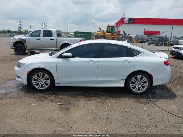 1C3CCCAB1GN147239 Chrysler 200