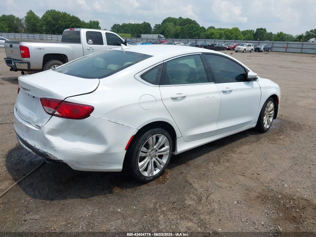 1C3CCCAB1GN147239 Chrysler 200
