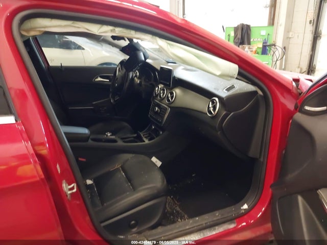 WDCTG4GB2FJ078624 Mercedes-Benz Gla 250 4matic