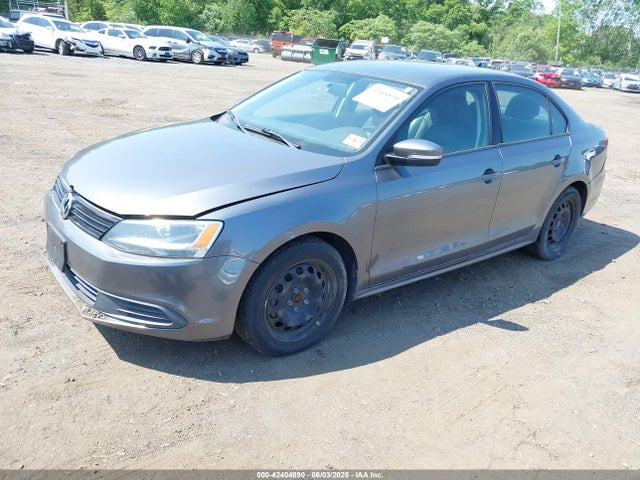 3VWD17AJ5EM260541 Volkswagen Jetta 1.8t Se