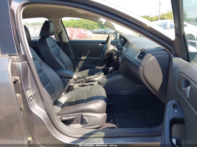 3VWD17AJ5EM260541 Volkswagen Jetta 1.8t Se