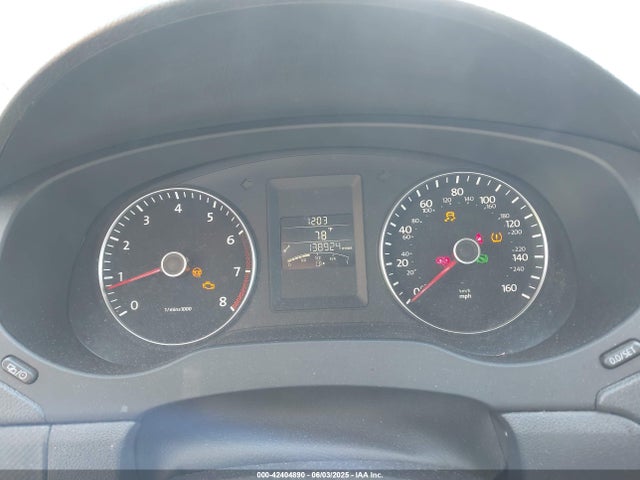 3VWD17AJ5EM260541 Volkswagen Jetta 1.8t Se