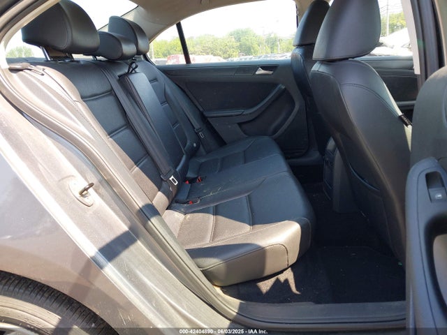 3VWD17AJ5EM260541 Volkswagen Jetta 1.8t Se