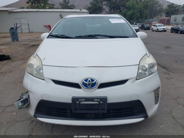 JTDKN3DU1E0373273 Toyota Prius Two
