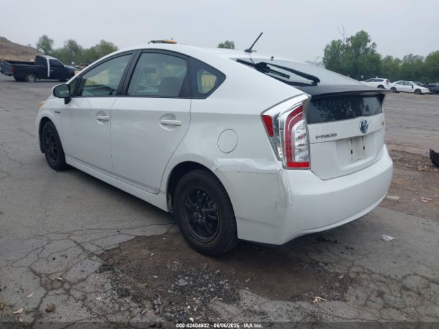 JTDKN3DU1E0373273 Toyota Prius Two