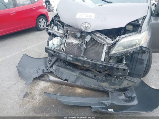 2017 TOYOTA SIENNA 5TDXZ3DC9HS809810 Photo 5