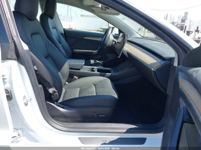 5YJ3E1EA2MF087106 Tesla MODEL 3