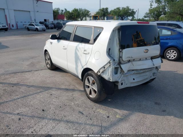 KNDJN2A2XE7012821 KIA Soul