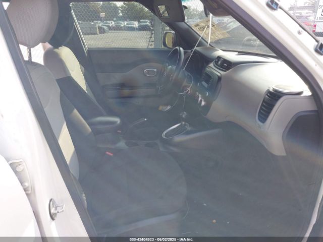 KNDJN2A2XE7012821 KIA Soul
