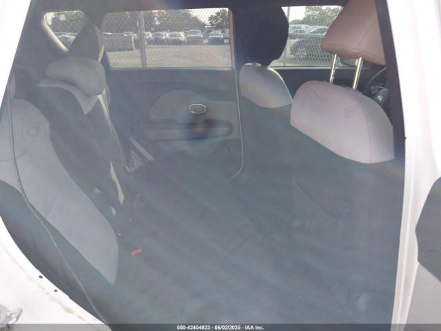 KNDJN2A2XE7012821 KIA Soul