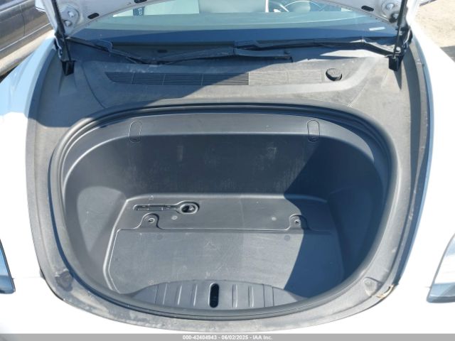5YJ3E1EB7KF494618 Tesla Model 3 Long Range/performance