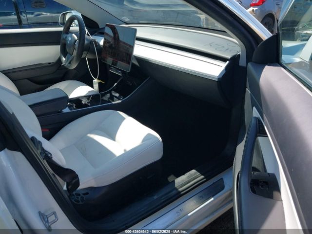 5YJ3E1EB7KF494618 Tesla Model 3 Long Range/performance