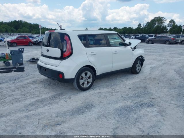 2018 KIA SOUL KNDJN2A27J7590286 Photo 3