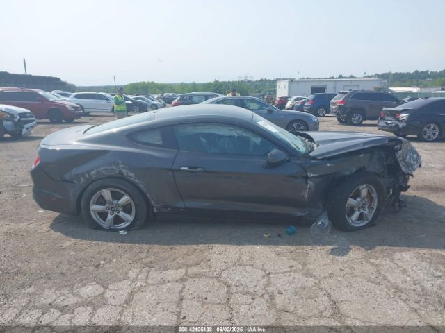 1FA6P8AM7G5320991 Ford Mustang V6
