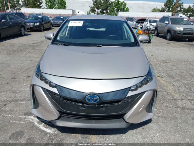 JTDKARFP5L3135539 Toyota Prius Prime Xle