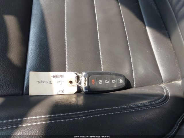1FMCU9J96GUB05210 Ford Escape Titanium