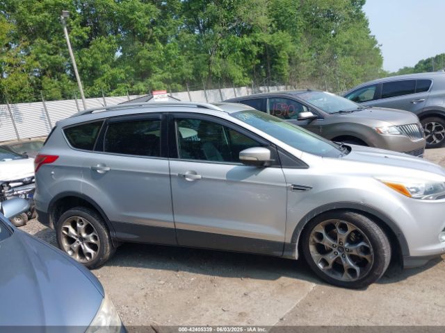 1FMCU9J96GUB05210 Ford Escape Titanium