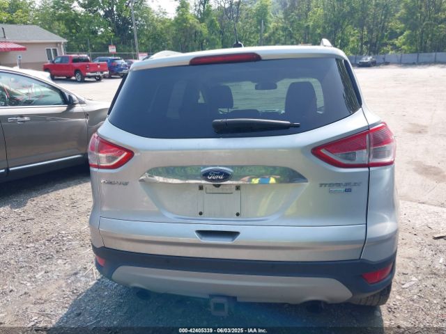 1FMCU9J96GUB05210 Ford Escape Titanium