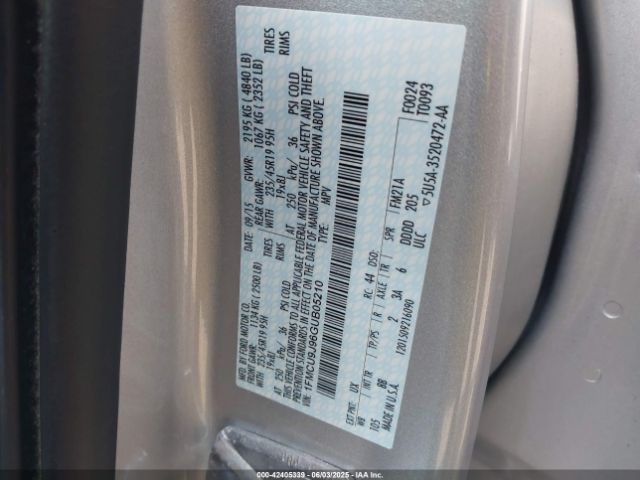 1FMCU9J96GUB05210 Ford Escape Titanium
