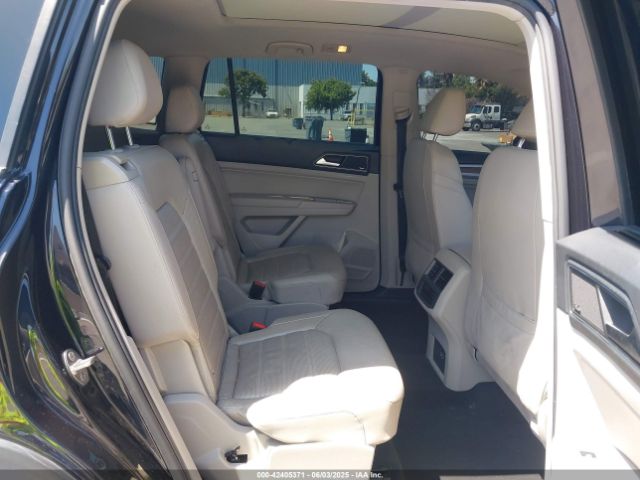 1V2NR2CA2JC567904 Volkswagen 2018