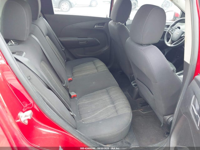 1G1JC6SH3F4112142 Chevrolet Sonic Lt Auto