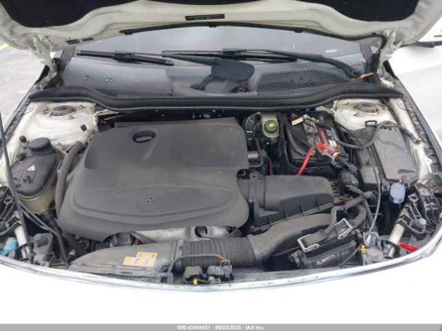 WDDSJ4GB3FN255103 Mercedes-Benz CLA 250 4MATIC
