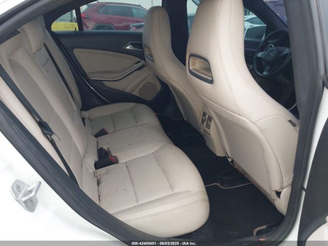 WDDSJ4GB3FN255103 Mercedes-Benz CLA 250 4MATIC