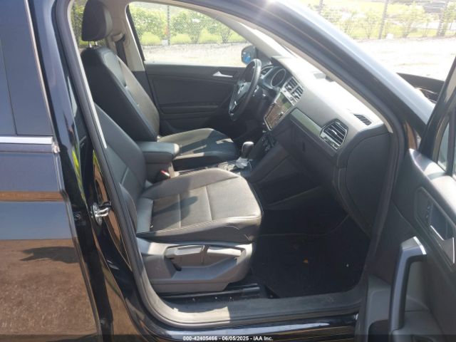 2021 VOLKSWAGEN TIGUAN 3VV3B7AX2MM039589 Photo 4