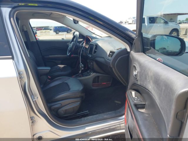 2018 JEEP COMPASS 3C4NJDDB2JT198784 Photo 4