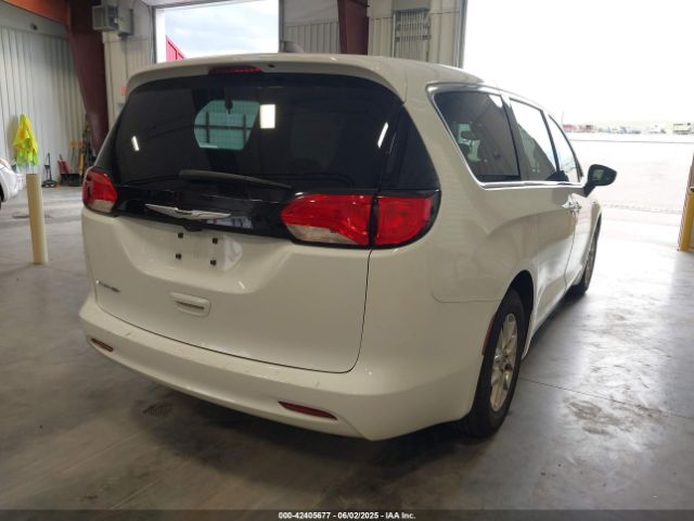 2023 CHRYSLER VOYAGER 2C4RC1CG9PR533946 Photo 3