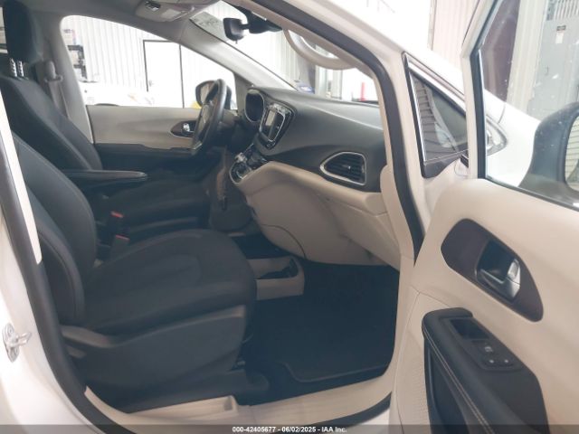 2023 CHRYSLER VOYAGER 2C4RC1CG9PR533946 Photo 4